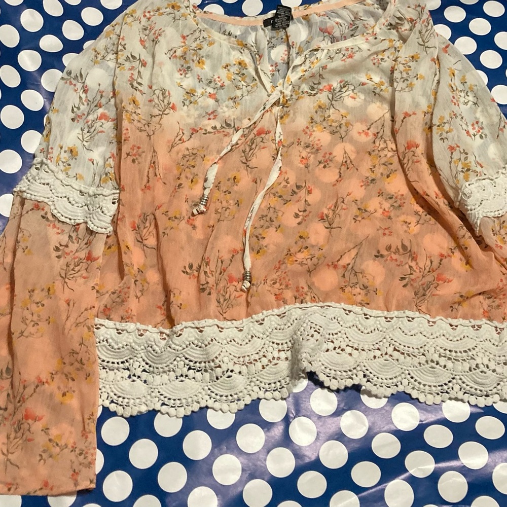 🧡Woman’s blouse🧡#17🧡